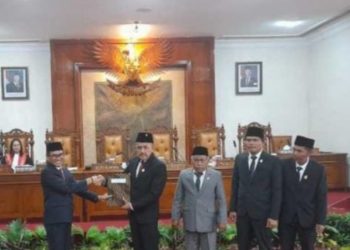 Rapat Paripurna DPRD Tulungagung, Lantik Ketua dan Pembentukan AKD Berjalan Lancar