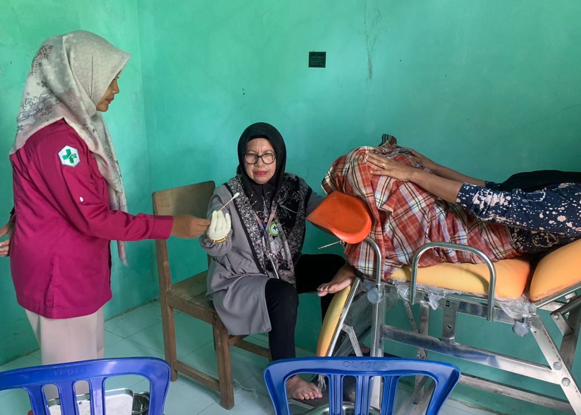 Dinkes Pessel Lakukan Pemeriksaan Inveksi IVA dan Sadanis pada Ibu-ibu Muda