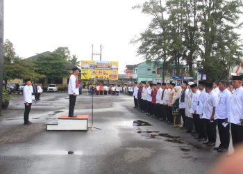 Perdana Pimpin Apel Gabungan, Pjs Bupati Pasaman Edi Dharma Warning ASN dalam Tahapan Pilkada