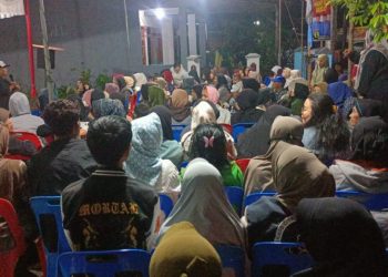 Hujan Lebat Tak Halangi Ratusan Warga Birugo Hadiri Sosialisasi Erman-Heldo