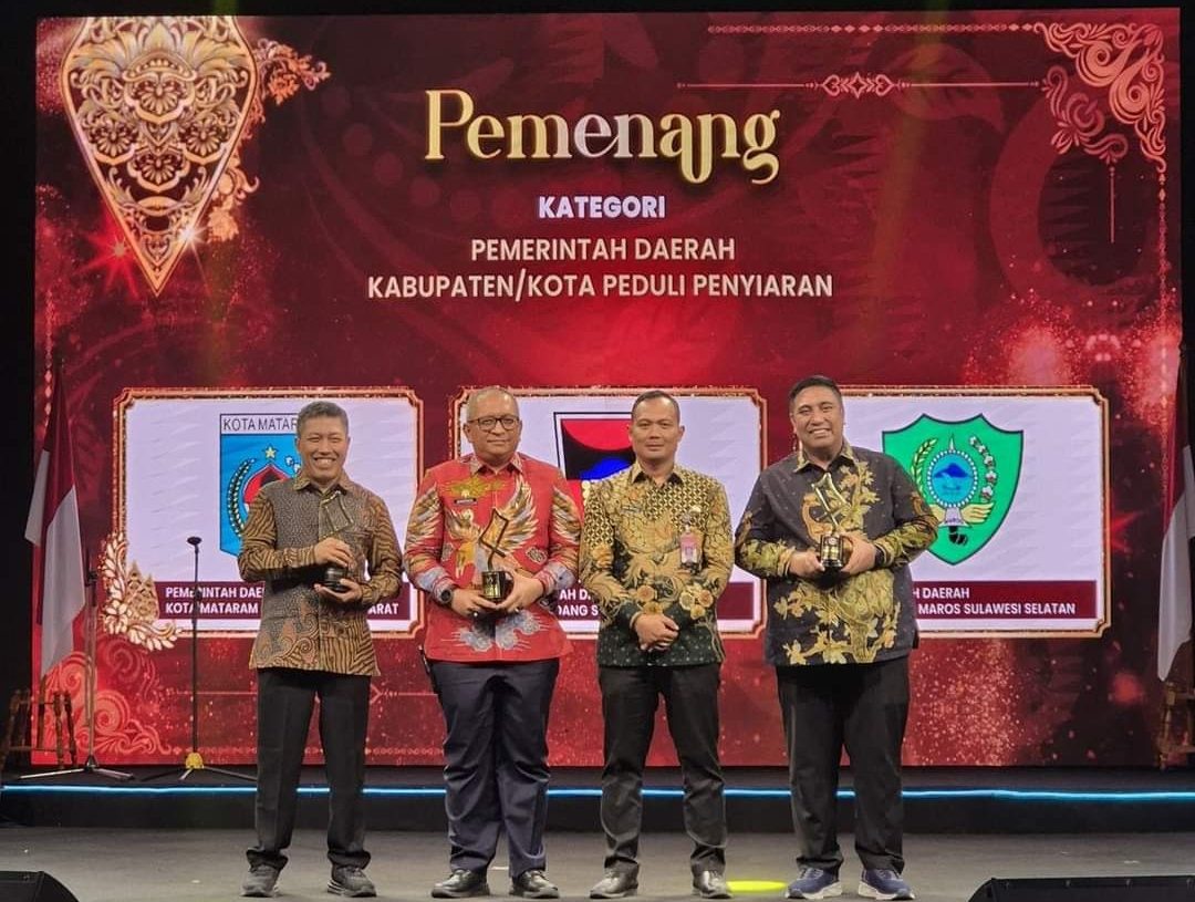 Hanya Diraih 2 Kota di Indonesia, Pemko Padang Raih KPI Award 2024