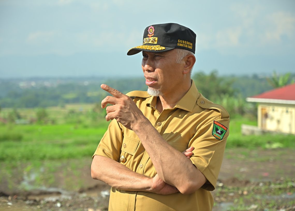 Gubernur Mahyeldi Perintahkan Seluruh OPD Terkait Respons Cepat Penanganan Banjir di Pessel