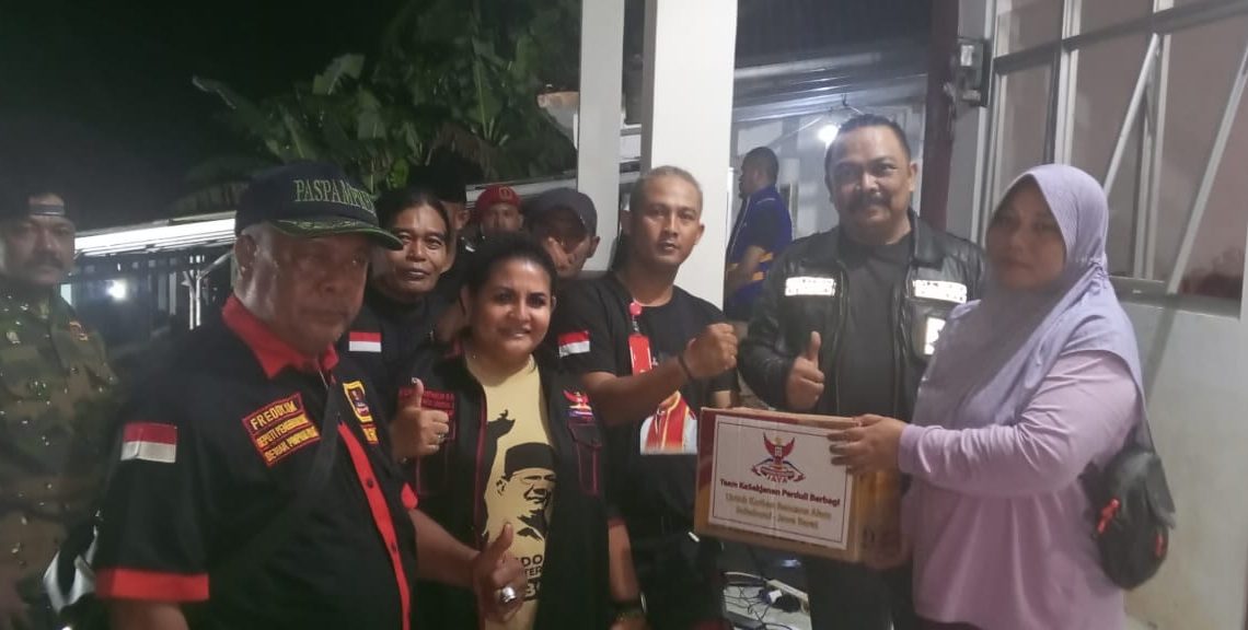 Kesekjenan DPP GRIB Jaya Berikan Bantuan Logistik Korban Banjir Bandang dan Longsor di Sukabumi