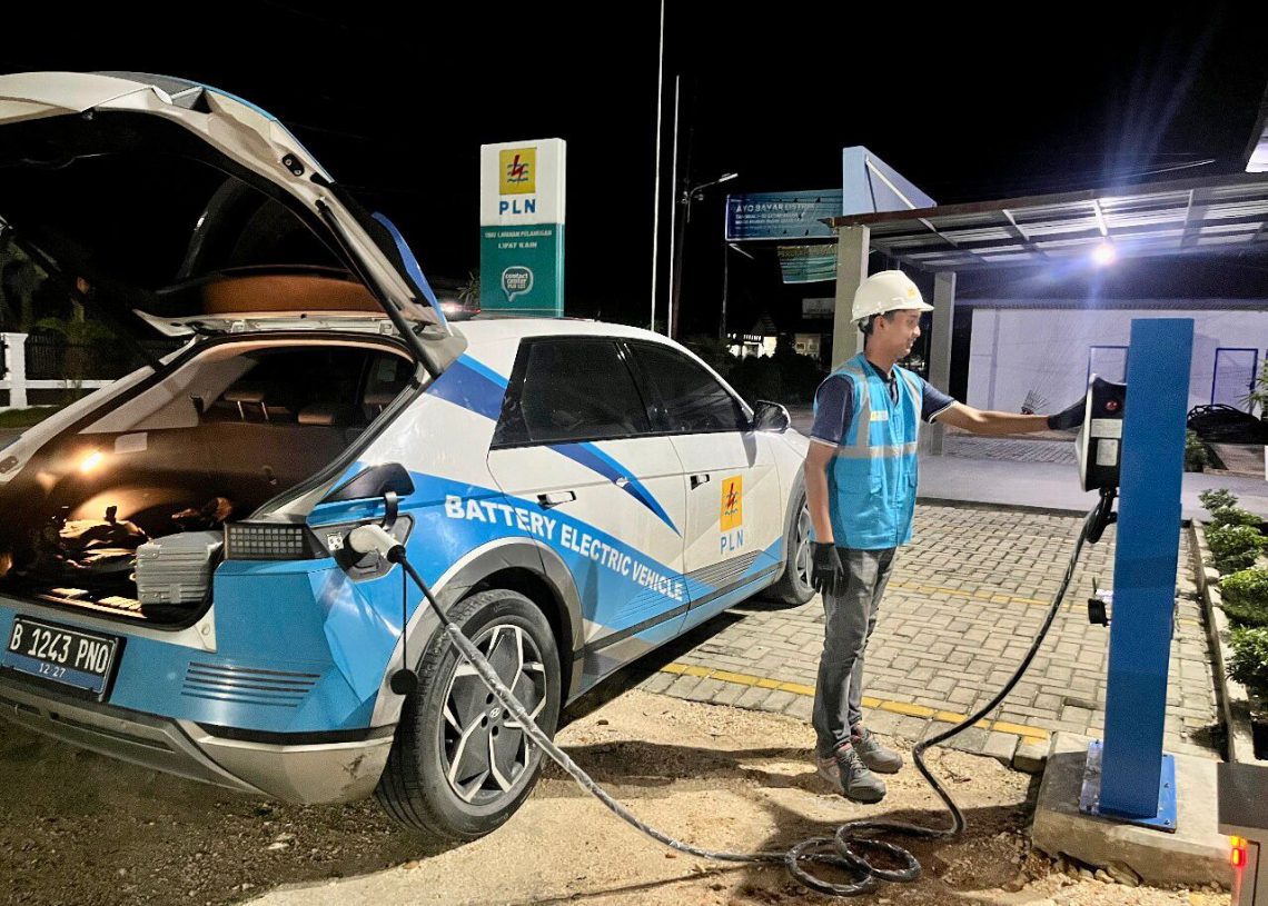 PLN Icon Plus Sumbagteng Dorong Pengembangan SPKLU untuk Mendukung Ekosistem Kendaraan Listrik di Riau