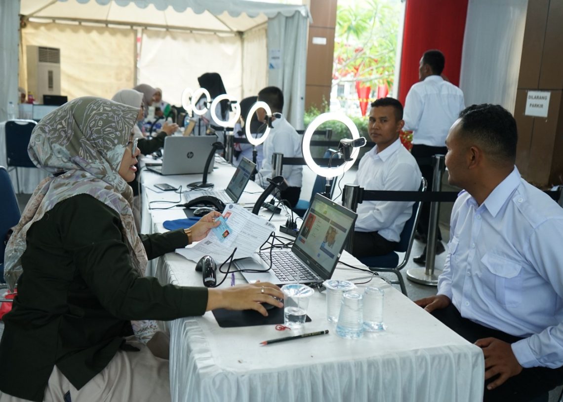 Ribuan Tenaga Honor Kab Solok Ikuti Seleksi PPPK Tahap 1