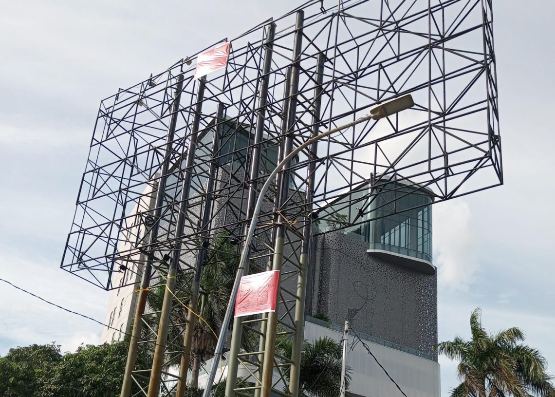 Pembongkaran Reklame Ilegal di Kalideres Disorot Anggota DPRD DKI Jakarta