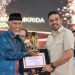 Pemprov Sumbar Raih Peringkat 1, Gubernur Mahyeldi Terima Penghargaan dari Menteri UMKM