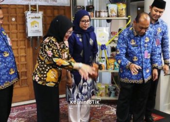 Wali Kota Jakarta Barat Resmikan Program Kakak Asuh untuk UMKM Pemula