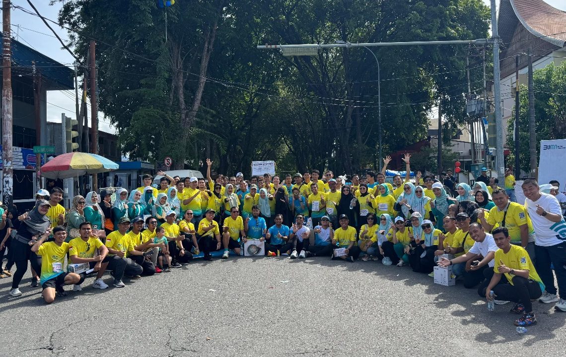 PLN Icon Plus Sumbagteng Turut Mendukung Gelaran “Run for Mom” di Padang