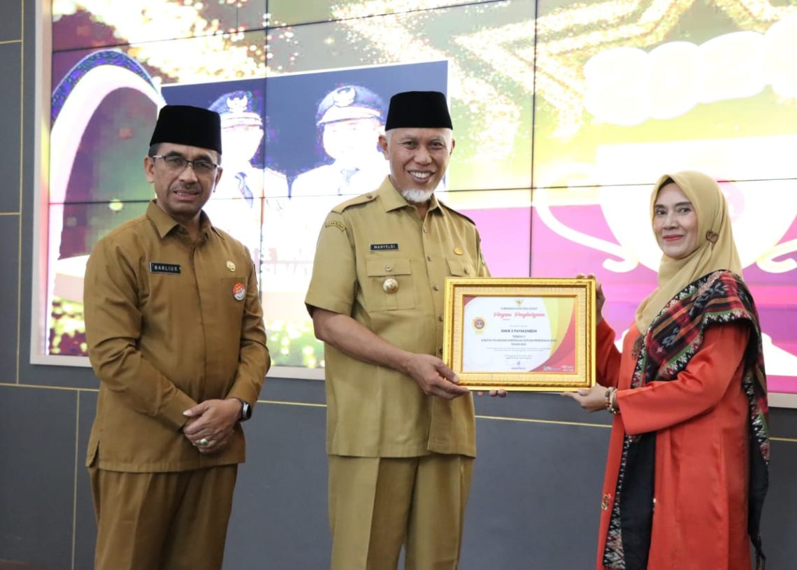 SMKN 3 Payakumbuh Raih Piagam Penghargaan Gubernur Sumbar atas KOSP Terbaik 2024
