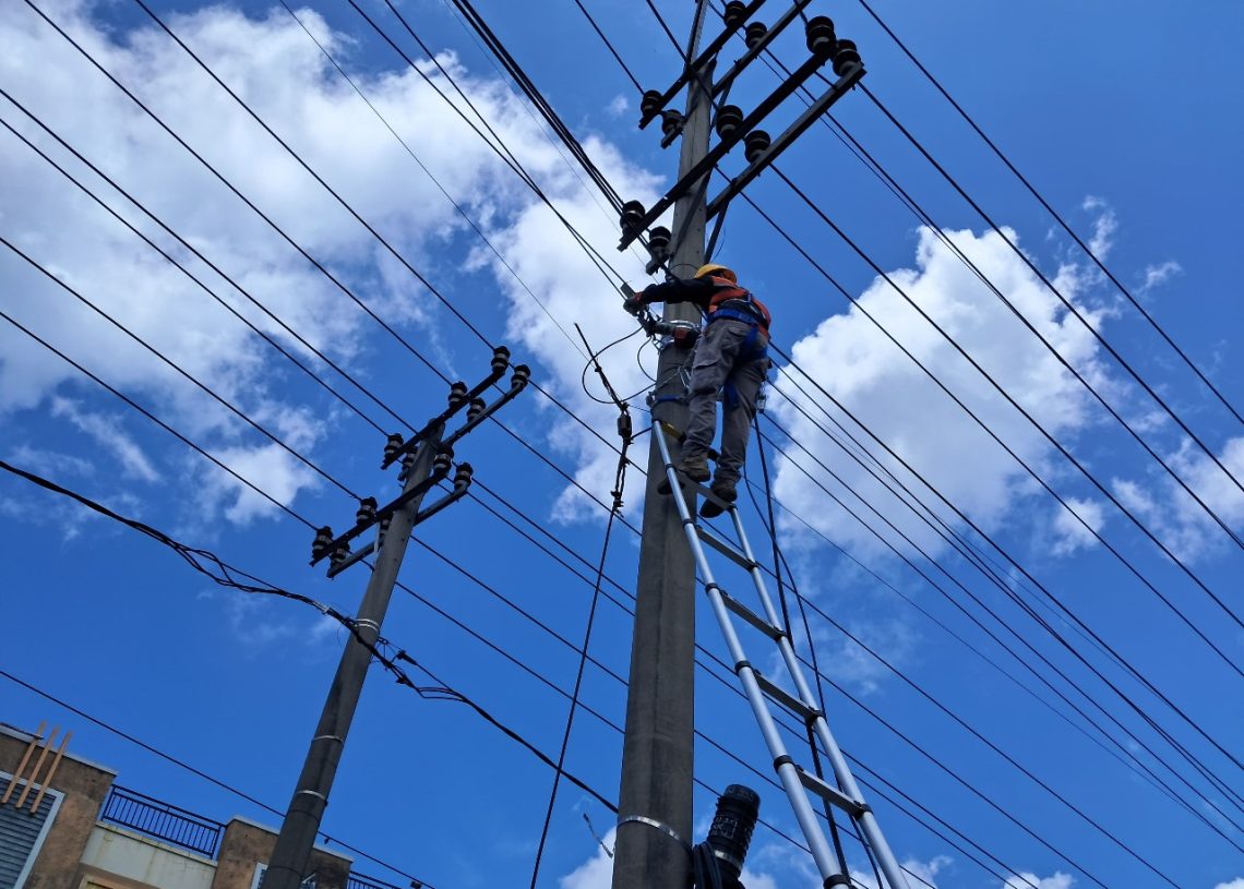 Pastikan Kualitas Layanan Internet Tetap Prima, PLN Icon Plus Lakukan Pemeliharaan Jaringan di Garuda Sakti Pekanbaru
