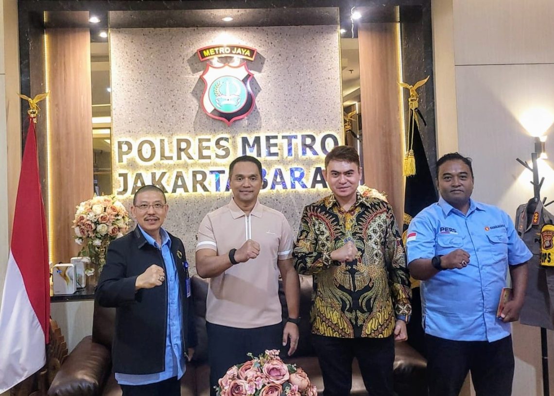 Kapolres Syahduddi Dapat Apresiasi Tinggi dari PWI Pokja Jakbar: Prestasinya Membanggakan