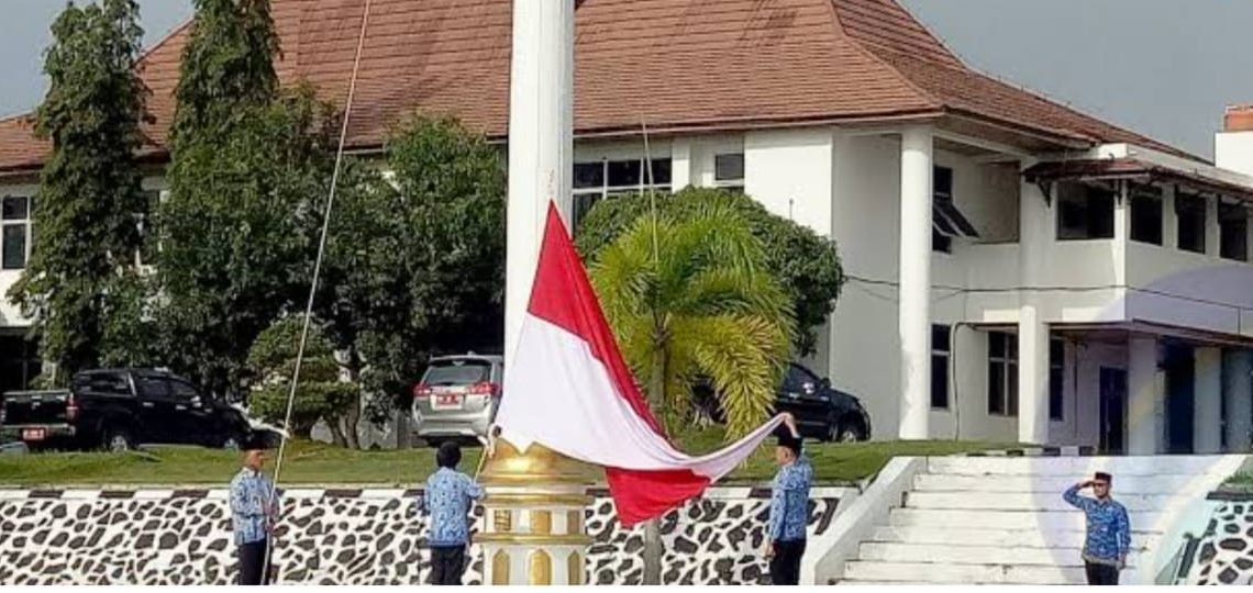 Bertindak sebagai Pembina Upacara HKN, Sekda Rahmatullah Singgung Masalah Pangan