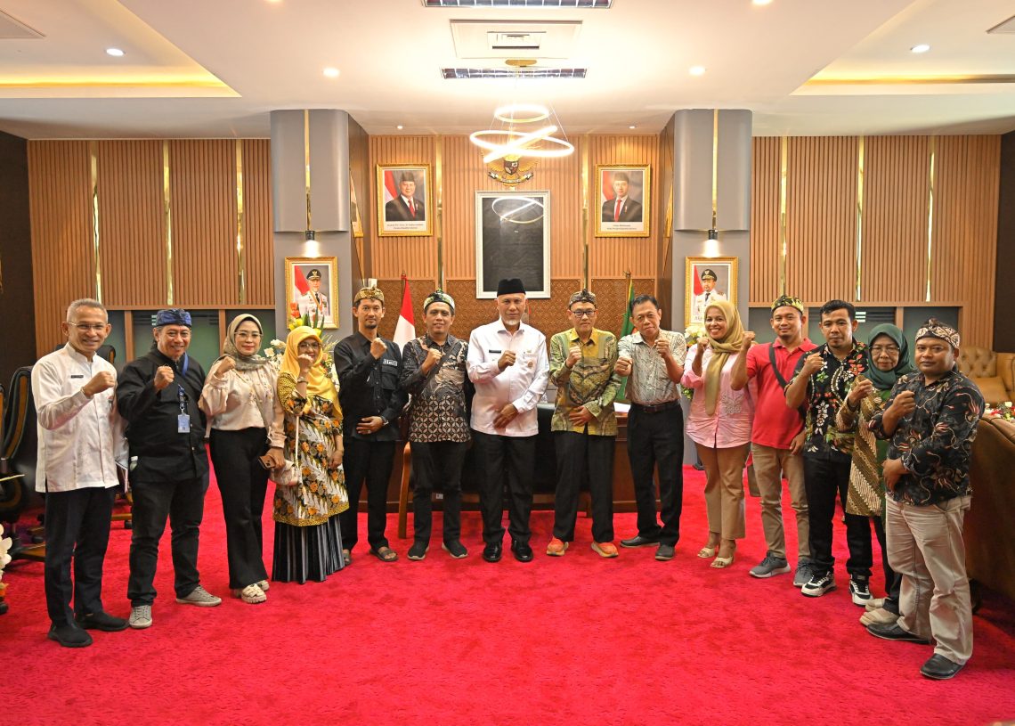 Paguyuban Warga Sunda Temui Gubernur Mahyeldi