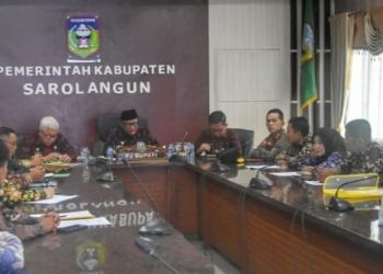 Pj Bupati Sarolangun Terima Audiensi Forum R3, Minta Diangkat Jadi R2