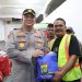 Gelar Jumat Curhat, Kapolres Pelabuhan Tanjuk Priok, Berikan Sembako kepada Buruh Bongkar Muat
