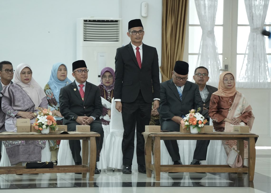 Gubernur Mahyeldi Teruskan Usulan Pelantikan 17 Kepala Daerah Terpilih ke Mendagri