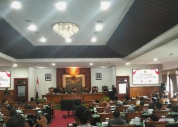 DPRD Tulungagung Gelar Rapat Paripurna Pengesahan Bupati dan Wakil Bupati Terpilih Periode 2025-2030
