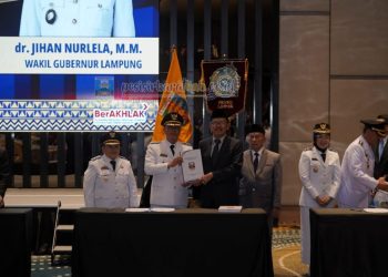 Jabatan Bupati dan Wabup Pesisir Barat Diserahterimakan