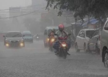 Bandar Lampung Dikepung Banjir, Pasutri Tewas Tertimpa Bangunan