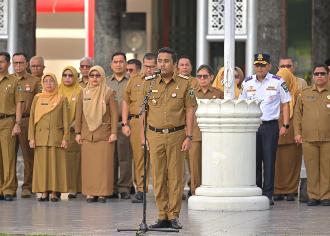 Perdana Pimpin Apel di Kantor Gubernur, Wagub Vasko Ingatkan Pentingnya Soliditas