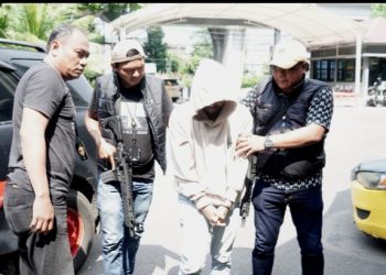 Unit Resmob Polres Metro Jakarta Barat Amankan Pelaku Penipuan dan Penggelapan 15 Ton Beras Premium