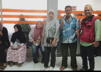 655 Keluarga Penerima Manfaat Banjiri Kantor Pos Kalideres