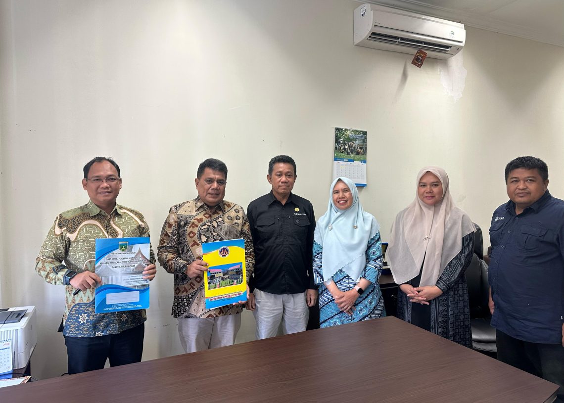 Dinsos P2KBP3PA Kota Padang Panjang Tandatangani PKS dengan LPPM UNP