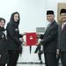 Melalui Gubernur Sumbar Annisa-Leli Arni Terima SK Pelantikan dari Kemendagri