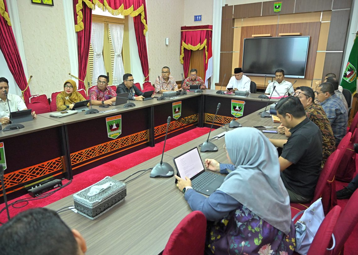 Usai Retret, Gubernur Mahyeldi dan Wagub Vasko Bahas Efisiensi Anggaran dalam Rapat bersama TAPD