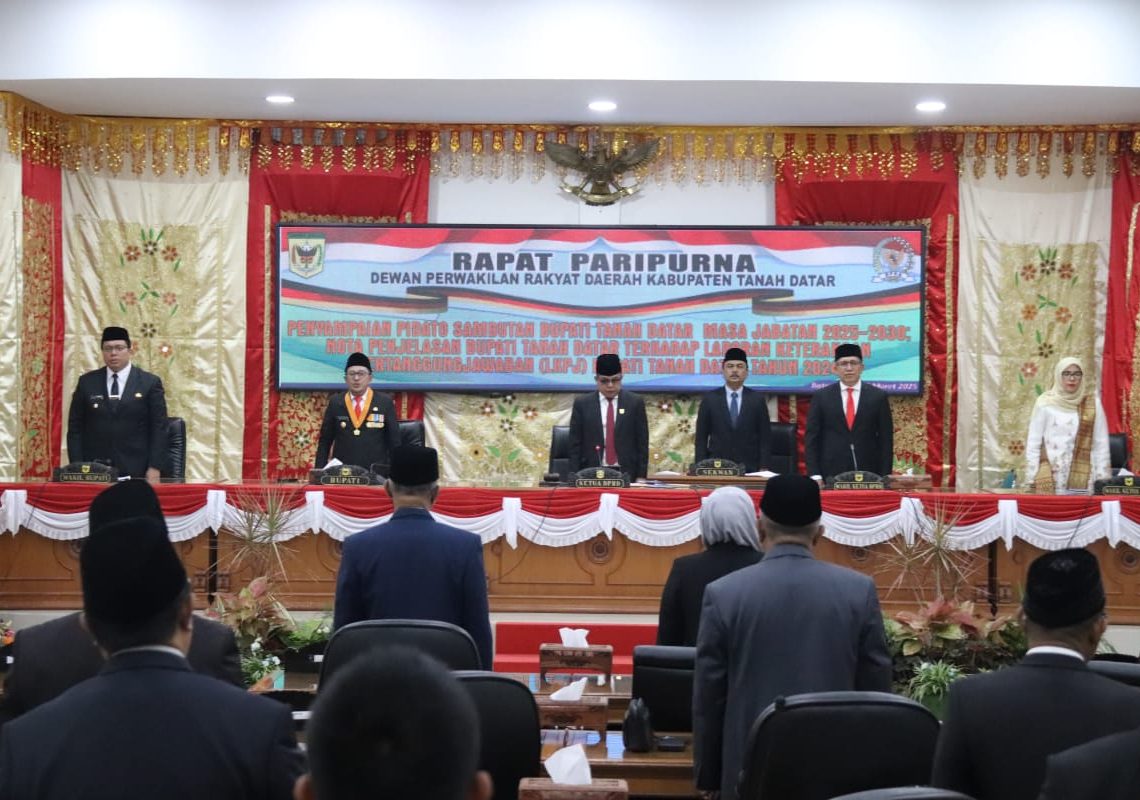 Bupati dan Wakil Bupati Tanah Datar Sampaikan Visi Misi dalam Rapat Paripurna DPRD