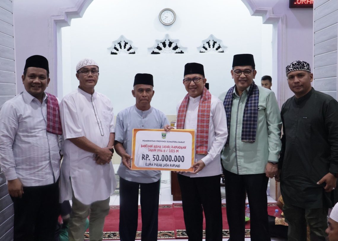 Sekda Rida Ananda Dampingi TSR Provinsi dalam Kunjungan Masjid Amaliyah Kelurahan Tiakar