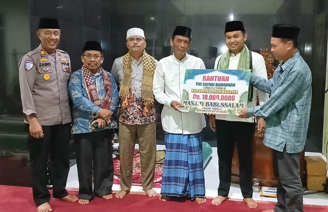 Tim Safari Ramadhan XII Pemkab Dharmasraya Sambangi Masjid Babusalam Ampalu Koto Salak