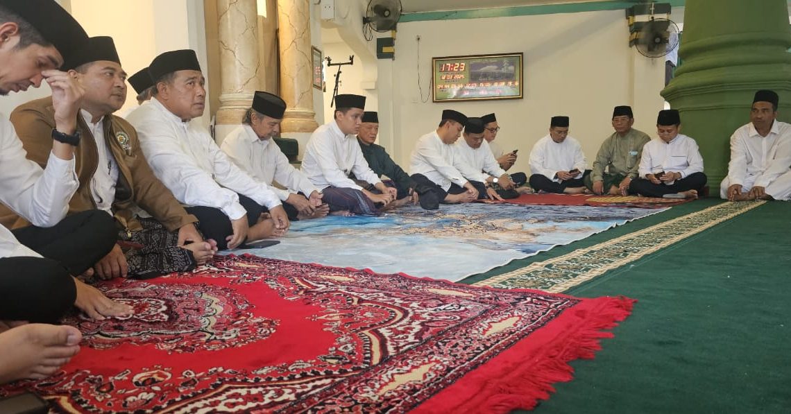 Walikota Jakarta Barat Gelar Buka Puasa Bersama, Pererat Kebersamaan Warga Tambora