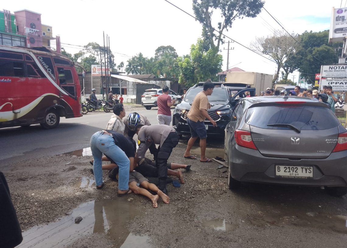 Petugas Gabungan Berhasil Menangkap Kurir yang Membawa 26 Kilogram Ganja Kering