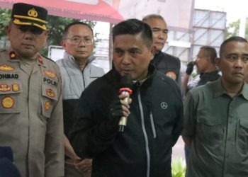 Kapolda Metro Jaya dan Alumni Akabri 1990 Gelar Bakti Sosial di Panti Sosial Tresna Werdha