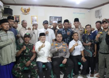 Kapolsek Tambora Terus Lakukan Giat Ngopi Kamtibmas, Kali Ini di RW 05 Ini Pesan yang Disampaikan