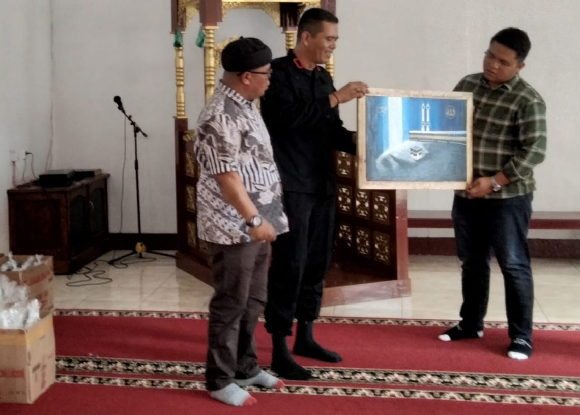 Sambangi Rutan Kelas II B Sawahlunto, H Jhon BMK Apresiasi Karya Terampil Warga Binaan