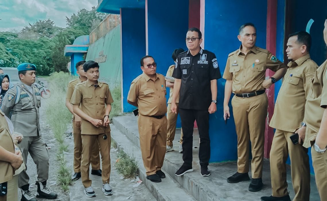 Wabup Solok H. Candra Tinjau Pembenahan GOR Tuanku Tabiang Batu Batupang