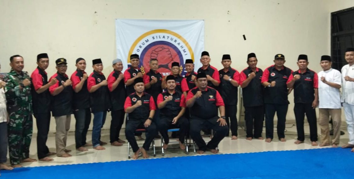 Pererat Kebersamaan, Forum Silaturahmi RW Palmerah Gelar Bukber dan Tarawih Bersama