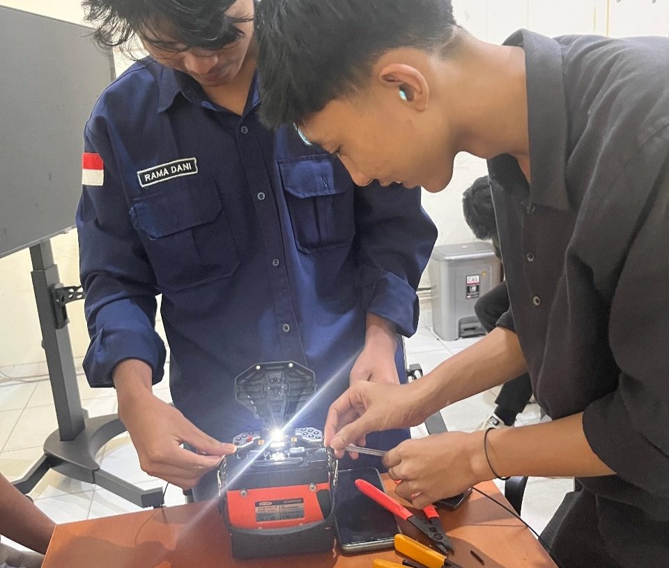 Edukasi Teknologi untuk Masa Depan, PLN Icon Plus Gelar Sharing Knowledge untuk Peserta Magang