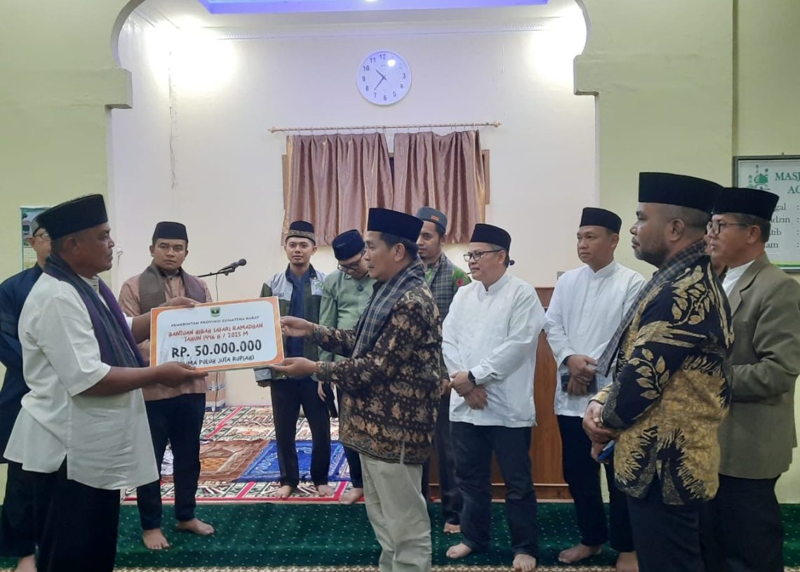 UNP dan Pemda Sumbar Laksanakan Safari Ramadhan di Masjid Nurul Jadid, Kabupaten Solok