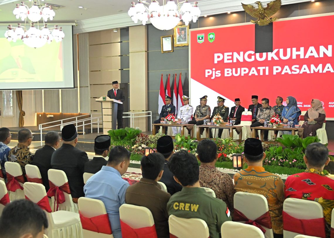 Pastikan Pilkada Ulang Kabupaten Pasaman Berjalan Baik, Gubernur Mahyeldi Kukuhkan Pjs Bupati