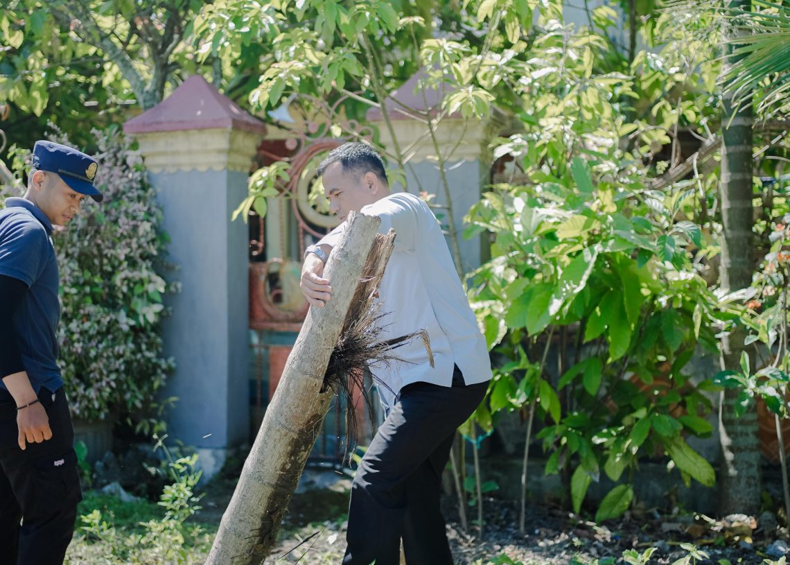 Tunjukkan Komitmen Wujudkan Progul Solok Bersih, Wabup Gelar Goro Bersama Masyarakat Junjung Sirih