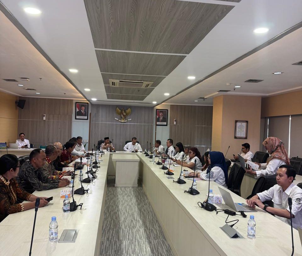 Komitmen Dukung Program Percepatan Swasembada Pangan, Bupati Lambar Kunjungi Kementan