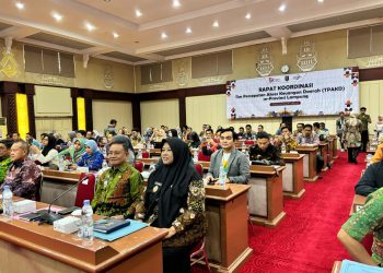 Dorong Akses Keuangan Merata, Wabup Lambar Hadiri Rakor TPAKD 2025 di Kantor Gubernur