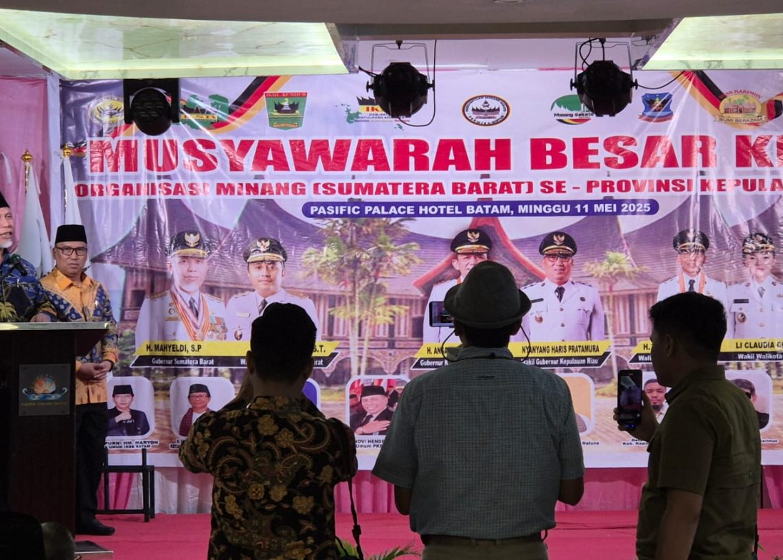 Hadiri Mubes Perdana Organisasi Minang di Batam, Mahyeldi Ajak Perantau Besarkan Bank Nagari