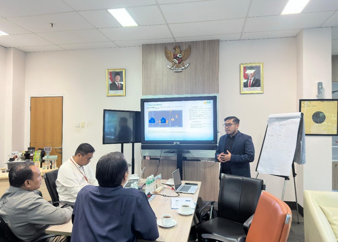 Tingkatkan Layanan Publik, PLN Icon Plus dan Angkasa Pura II Jalin Kolaborasi Digitalisasi Layanan di Bandara Sultan Syarif Kasim II