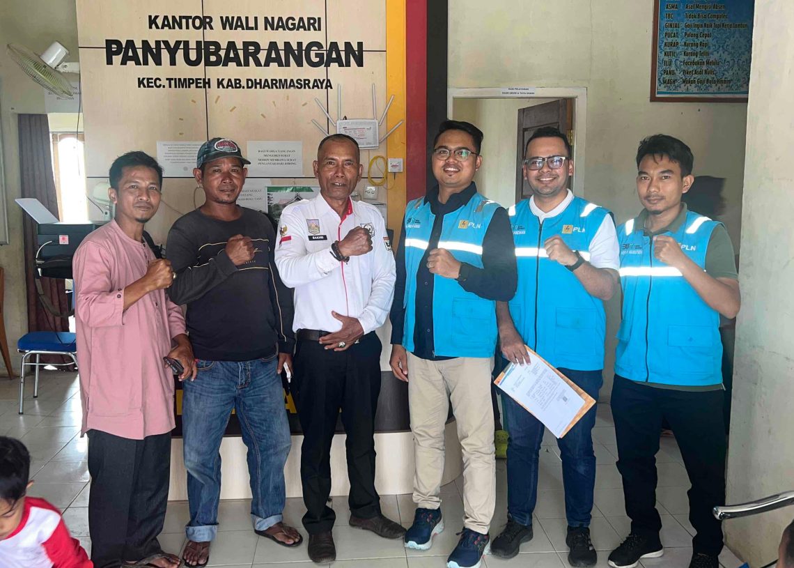 Bupati meminta Kepala PLN ULP Sitiung Lakukan Survei Pemasangan Tiang Listrik Sepanjang 18 Km