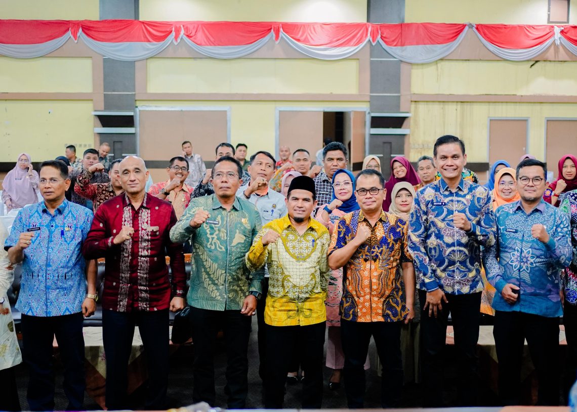 H. Candra Pimpin Rakor Evaluasi Percepatan Program Unggulan Bupati dan Wakil Bupati dalam 100 Hari Kerja